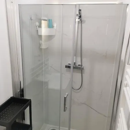 Chambre Chez L'Habitant Homestay *